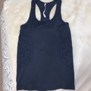 Lululemon Swiftly Tech Razorback Tank